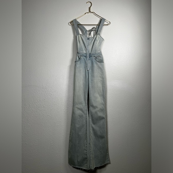 We the free light wash 2nd ave curvy jumpsuit size 0 new with tags - Picture 4 of 13